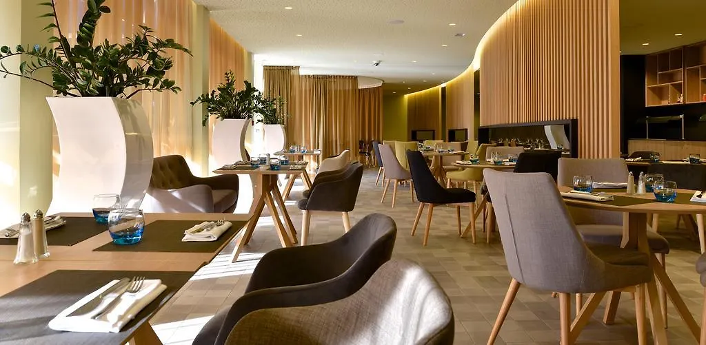 Novotel Paris Nord Expo Aulnay 4*, Aulnay-sous-Bois